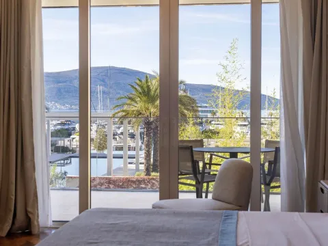 Prodaja, jednosoban stan, 83m², Porto Montenegro, Tivat - image 12