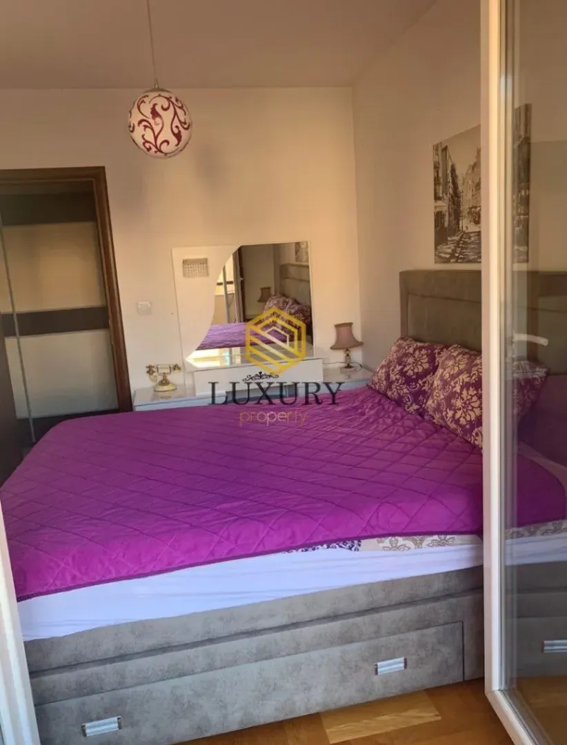Izdavanje, jednosoban stan, 64m², Stari Aerodrom, Podgorica