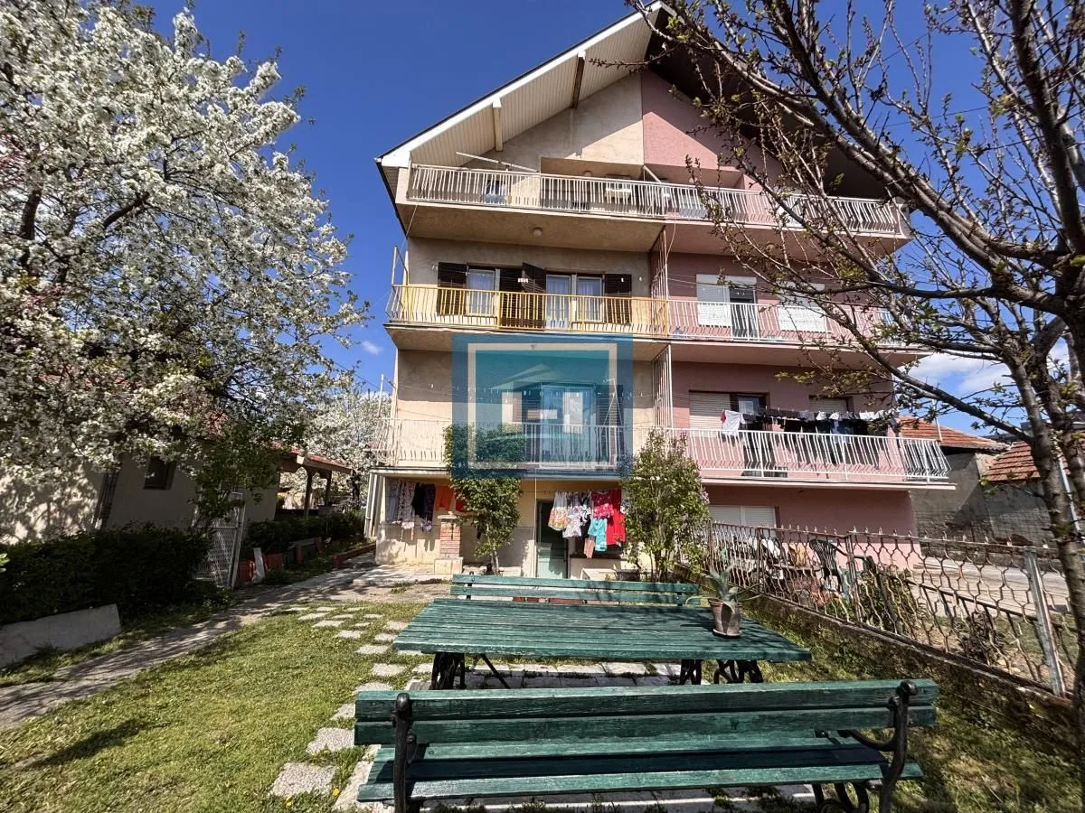 Prodaja, kuća, 344m², Levač, Jagodina