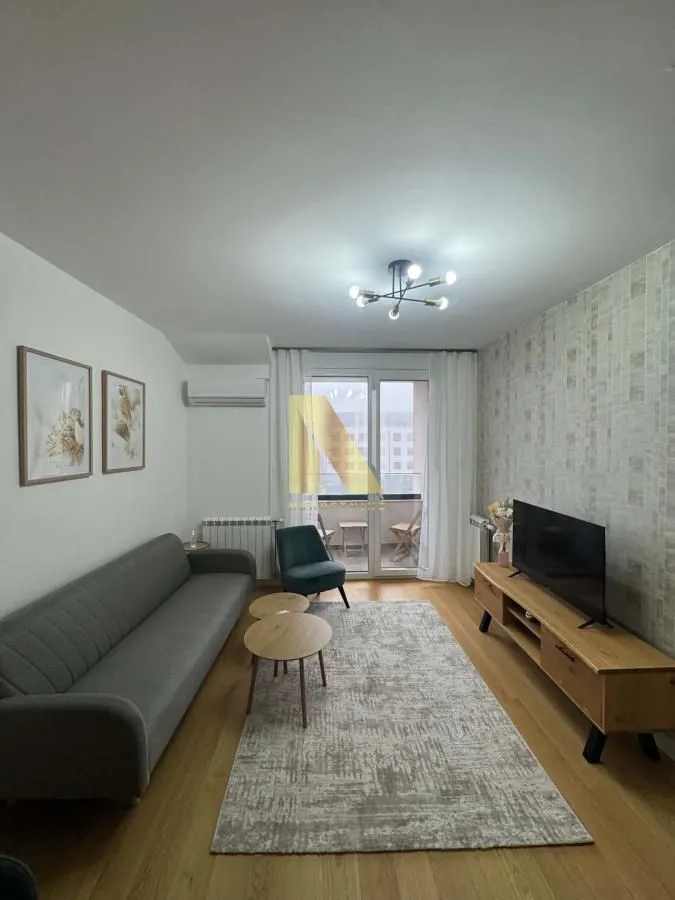 Izdavanje, trosoban stan, 63m², Petrovaradin, Novi Sad