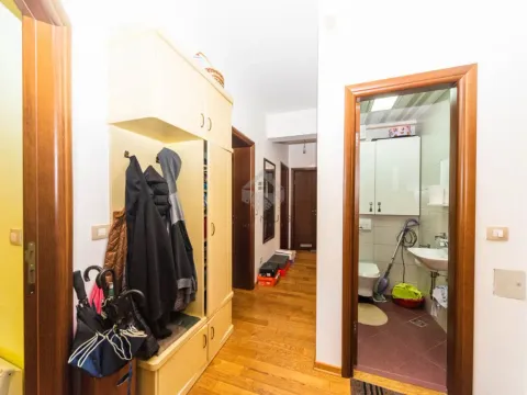 Sale, two bedroom apartment, 81m², Krivi Most, Podgorica - image 18