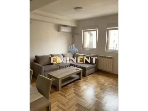 Rent, two bedroom apartment, 95m², Lipov Lad, Zvezdara Sve Podlokacije - image 1
