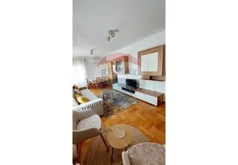 Izdavanje, jednosoban stan, 45m², Stari Aerodrom, Podgorica