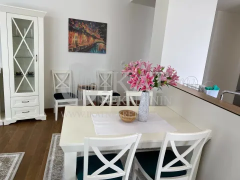 Izdavanje, trosoban stan, 121m², Savski Venac, Beograd - image 4