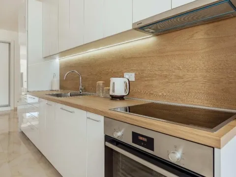 Prodaja, dvosoban stan, 138m², Baošići, Herceg Novi - image 7