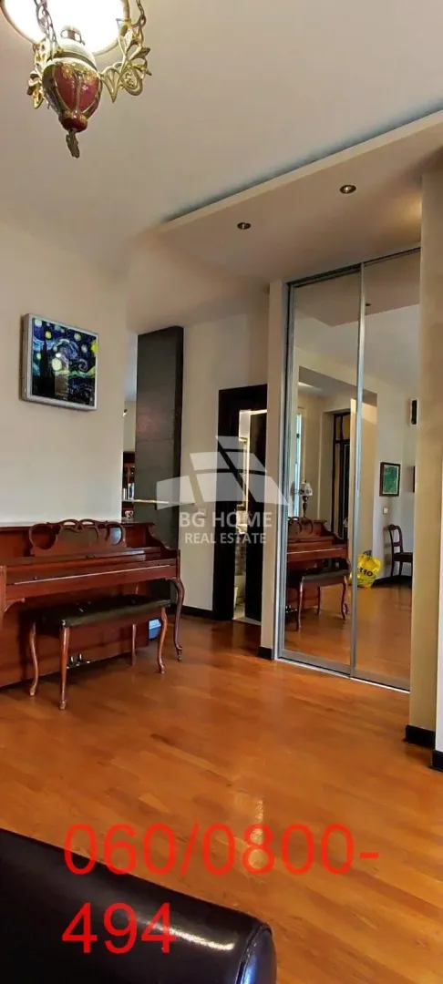 Prodaja, trosoban stan, 117m², Stari Grad, Beograd