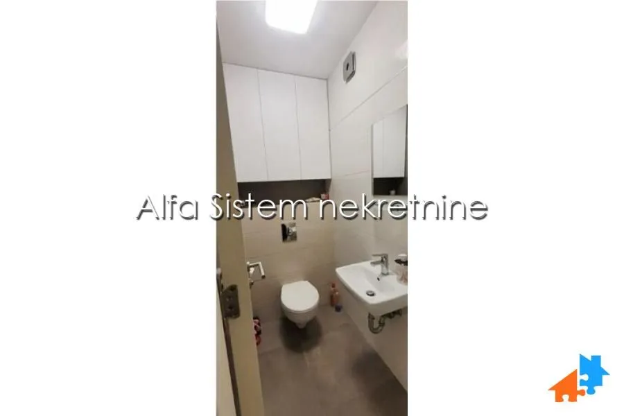 Izdavanje, trosoban stan, 72m², Cvetkova Pijaca, Zvezdara Sve Podlokacije