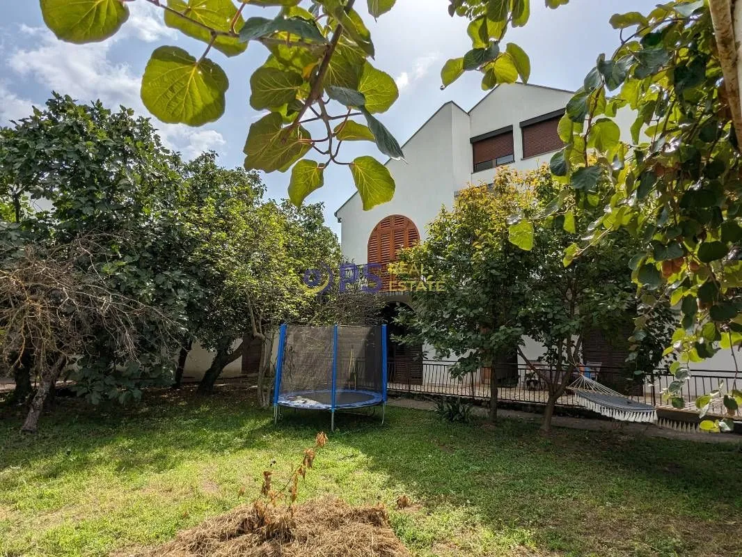Sale, house, 400m², Bar, Crna Gora