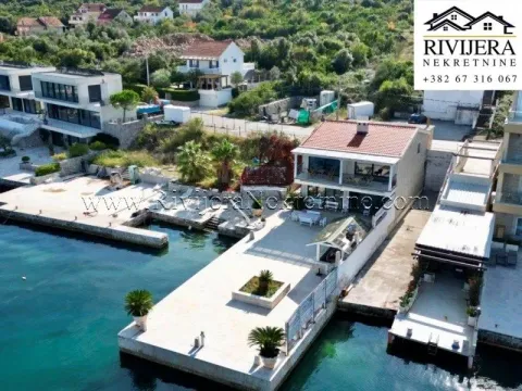 Sale, house, 236m², Obala Đuraševića, Tivat - image 1