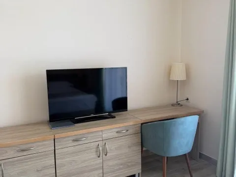 Prodaja, garsonjera, 40m², Bečići, Budva - image 8