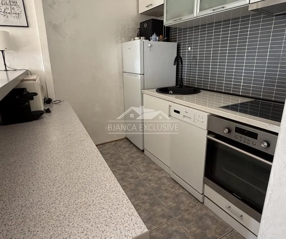Prodaja, jednosoban stan, 37m², Novi Beograd Sve Podlokacije, Beograd