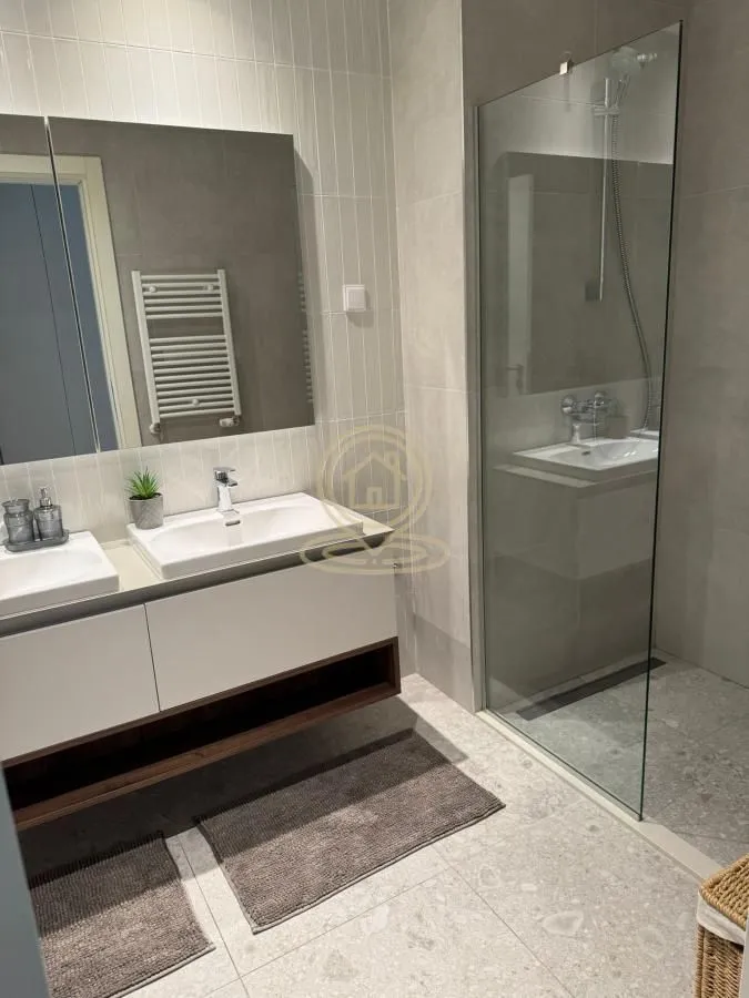 Rent, four bedroom apartment, 110m², Savski Venac, Beograd
