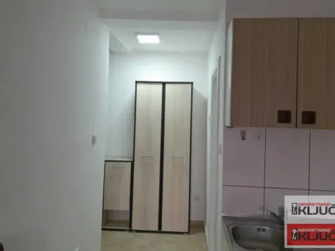 Izdavanje, garsonjera, 27m², Salajka, Novi Sad Sve Podlokacije - image 7