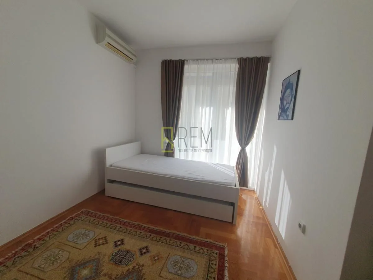 Prodaja, dvosoban stan, 66m², Centar, Podgorica