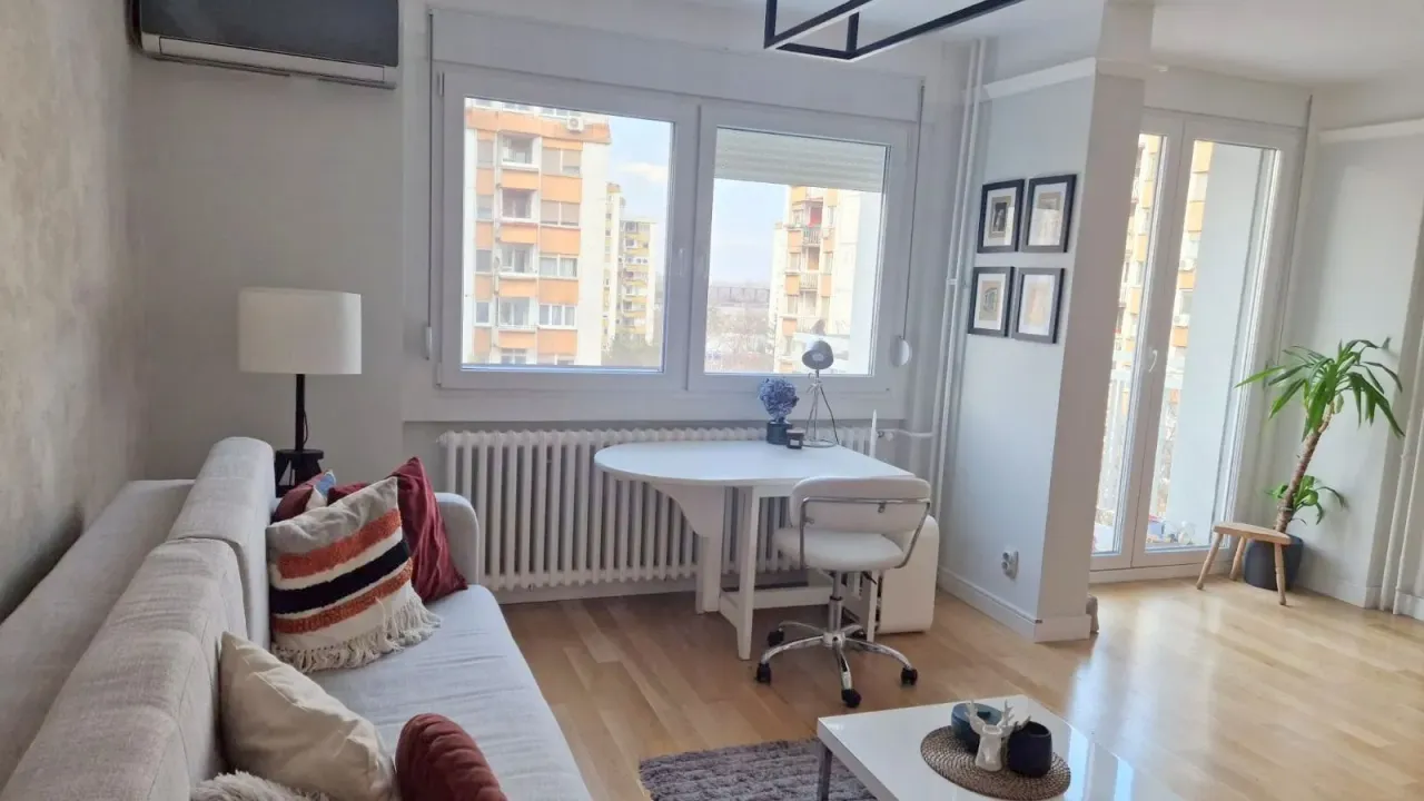 Izdavanje, jednosoban stan, 43m², Stari Grad, Beograd