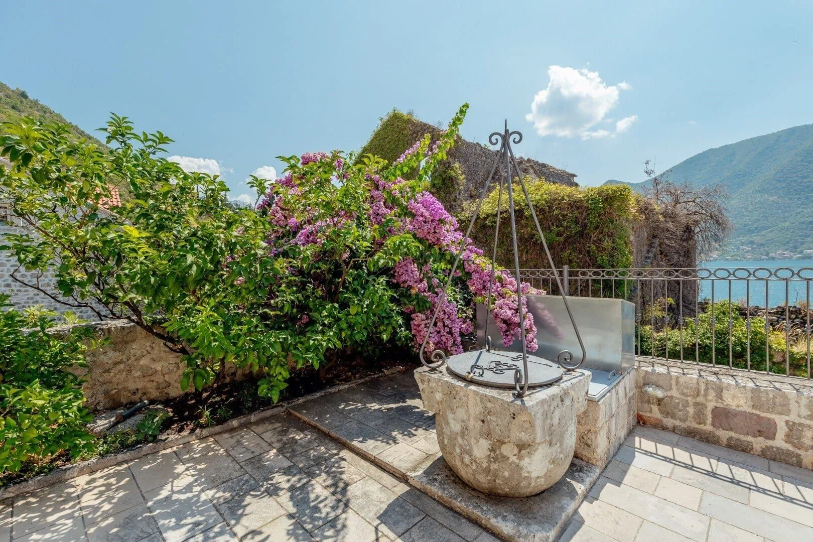 Sale, house, 484m², Perast, Kotor