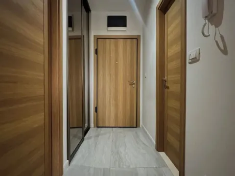 Izdavanje, jednosoban stan, 46m², New City, Podgorica - image 9