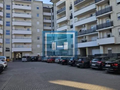 Prodaja, četvorosoban stan, 150m², Jagodnjak, Paraćin - image 3