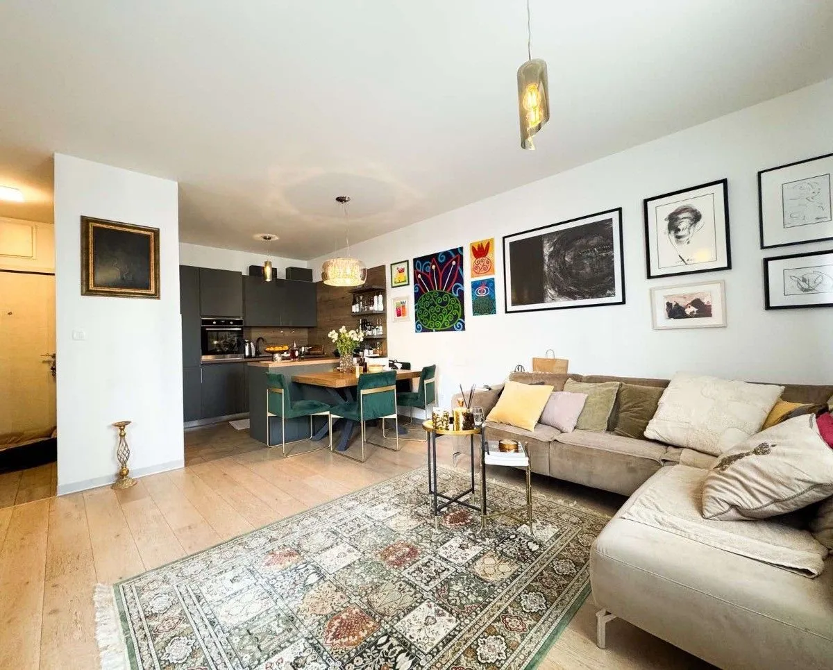 Prodaja, dvosoban stan, 63m², Dalmatinska ulica, Podgorica