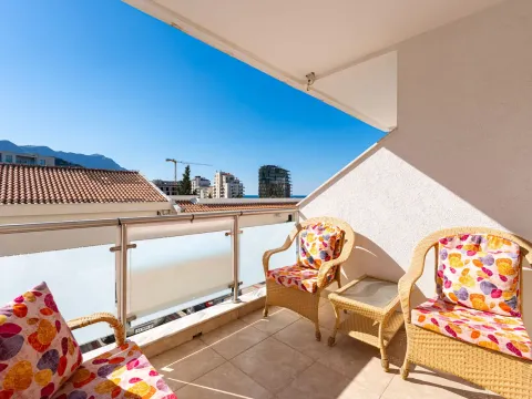 Sale, two bedroom apartment, 79m², Bečići, Budva - image 20