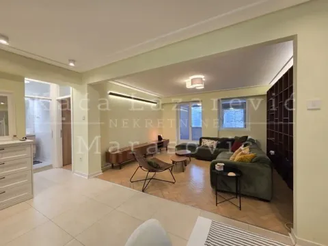 Izdavanje, četvorosoban stan, 99m², Gundulićev Venac, Beograd - image 4