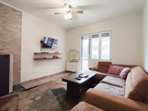 Izdavanje, dvosoban stan, 96m², Podgorica, Crna Gora - image 1