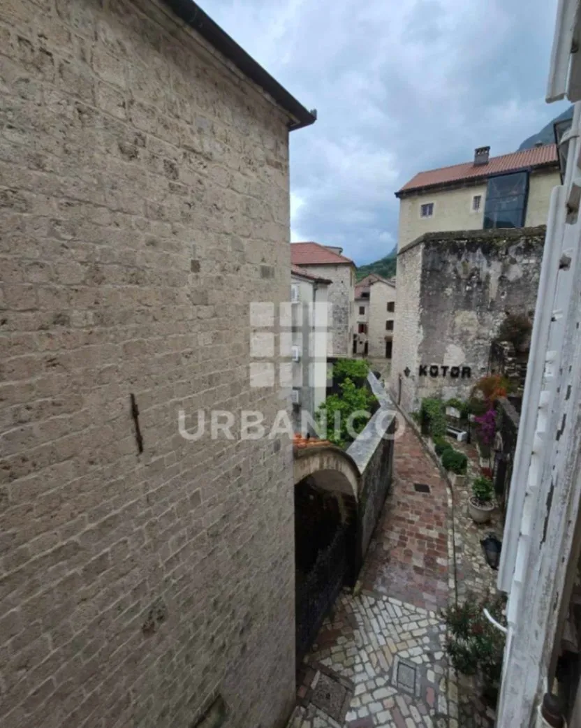 Prodaja, trosoban stan, 72m², Stari Grad Kotor, Kotor