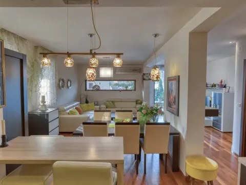 Sale, two bedroom apartment, 78m², Budva, Crna Gora - image 12