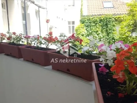 Rent, three bedroom apartment, 106m², Stari Grad, Beograd - image 24