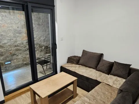 Rent, one bedroom apartment, 37m², Gorica C, Podgorica - image 1
