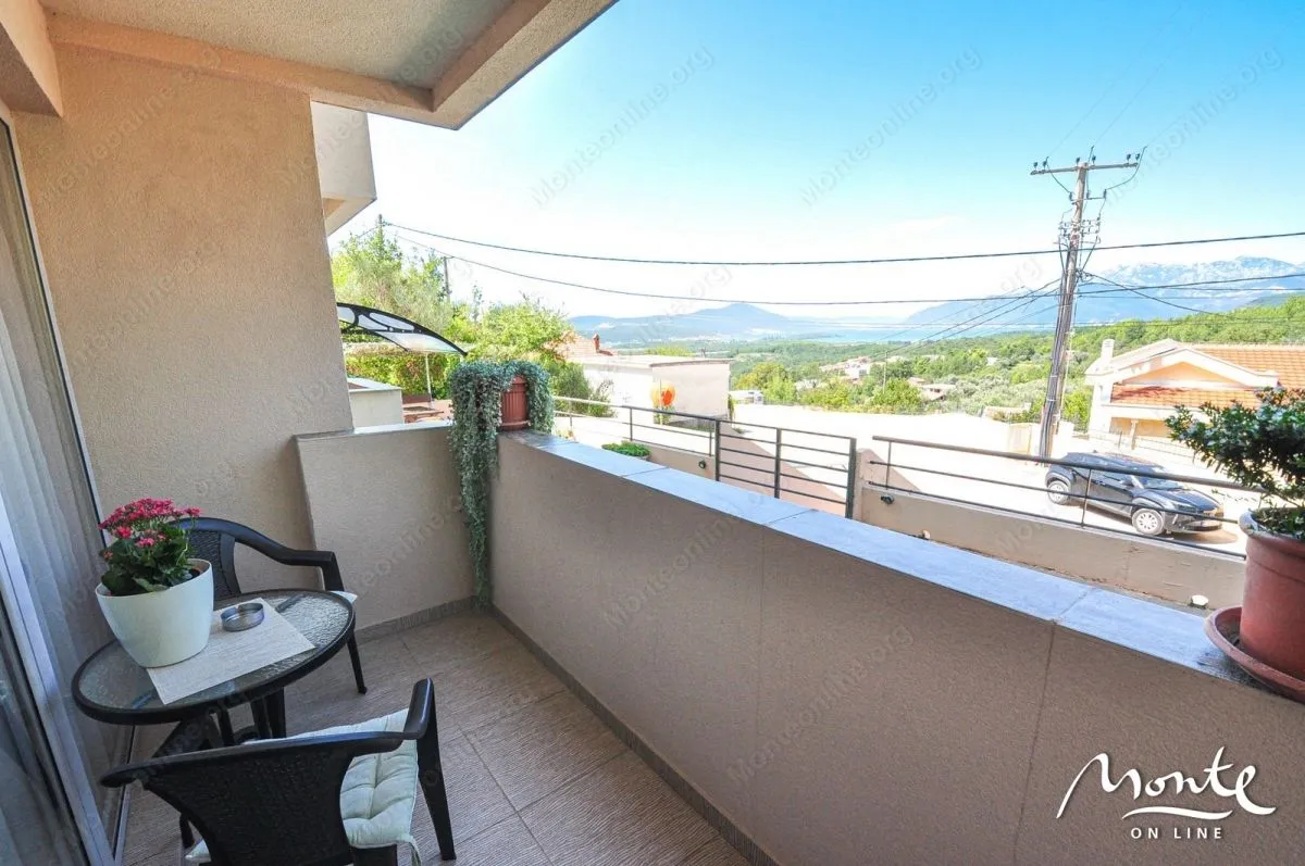 Prodaja, jednosoban stan, 50m², Tivat, Crna Gora
