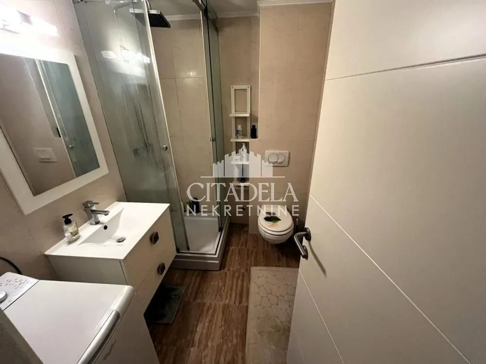 Sale, two bedroom apartment, 64m², Kluz, Zvezdara Sve Podlokacije