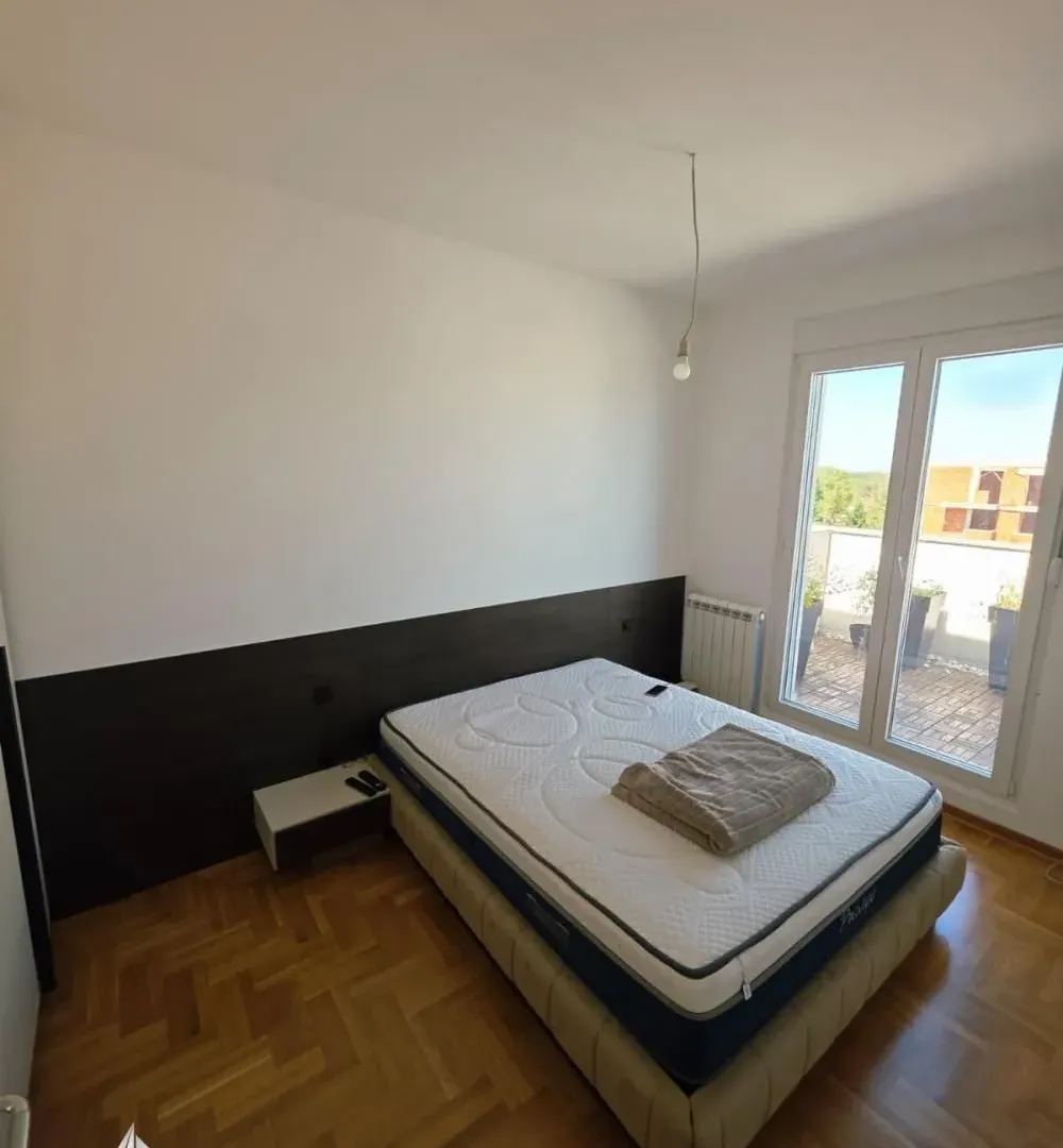 Sale, three bedroom apartment, 85m², Zemun Sve Podlokacije, Beograd