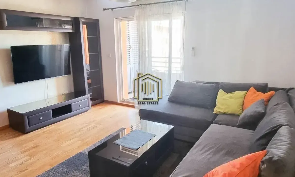 Izdavanje, dvosoban stan, 68m², City Kvart, Podgorica
