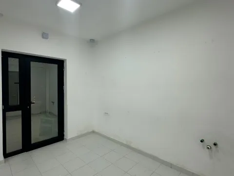 Rent, office space, 110m², Dumidran, Tivat - image 5