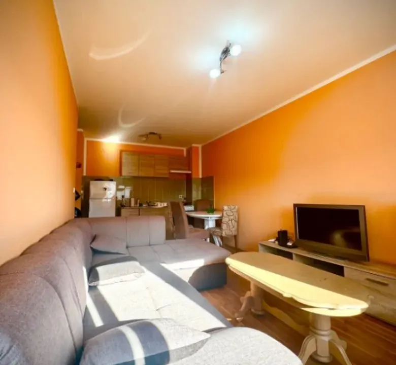 Izdavanje, jednosoban stan, 43m², City Kvart, Podgorica