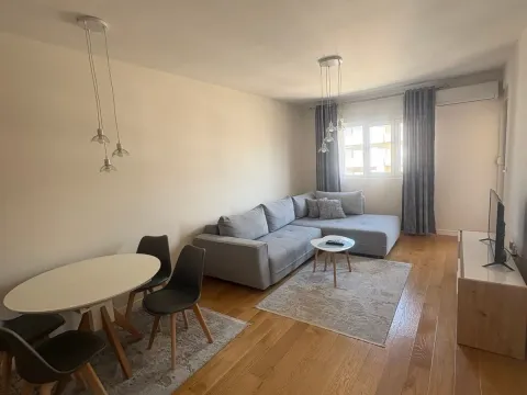 Izdavanje, jednosoban stan, 50m², Central Point, Podgorica - image 3