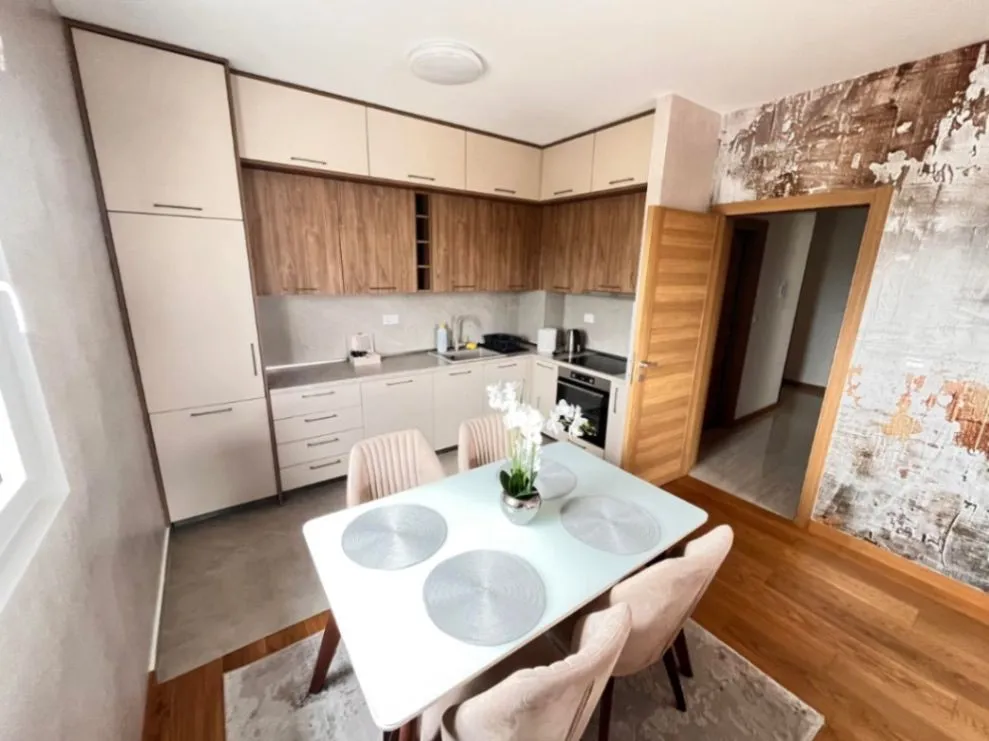 Prodaja, dvosoban stan, 71m², New City, Podgorica