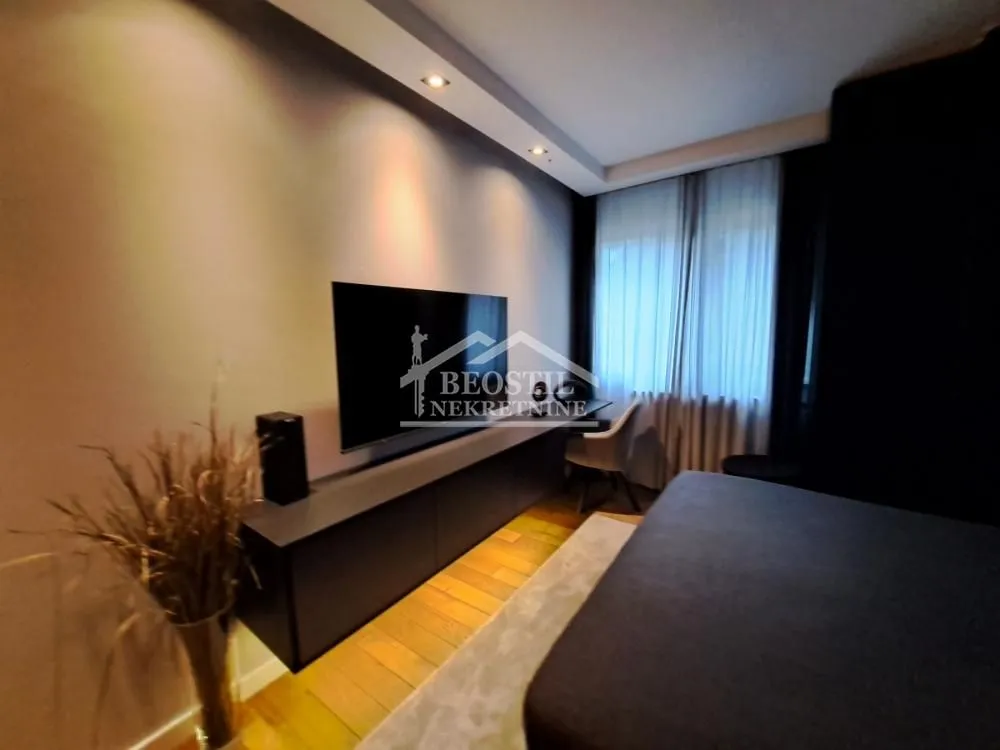 Prodaja, dvosoban stan, 61m², Novi Beograd Blok 38, Novi Beograd Sve Podlokacije