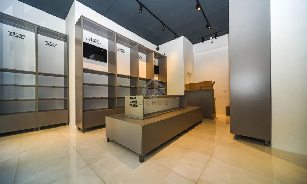 Sale, office space, 70m², City Kvart, Podgorica