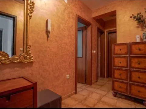 Izdavanje, dvosoban stan, 70m², Bar, Crna Gora - image 8