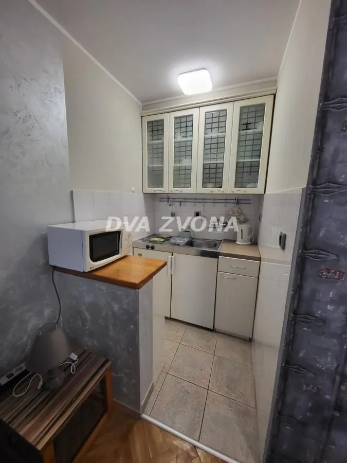 Prodaja, garsonjera, 29m², Centar, Novi Sad