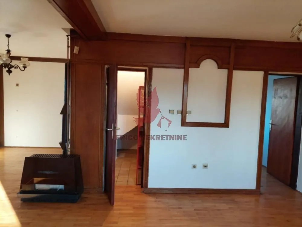 Sale, house, 160m², Medjulužje, Mladenovac