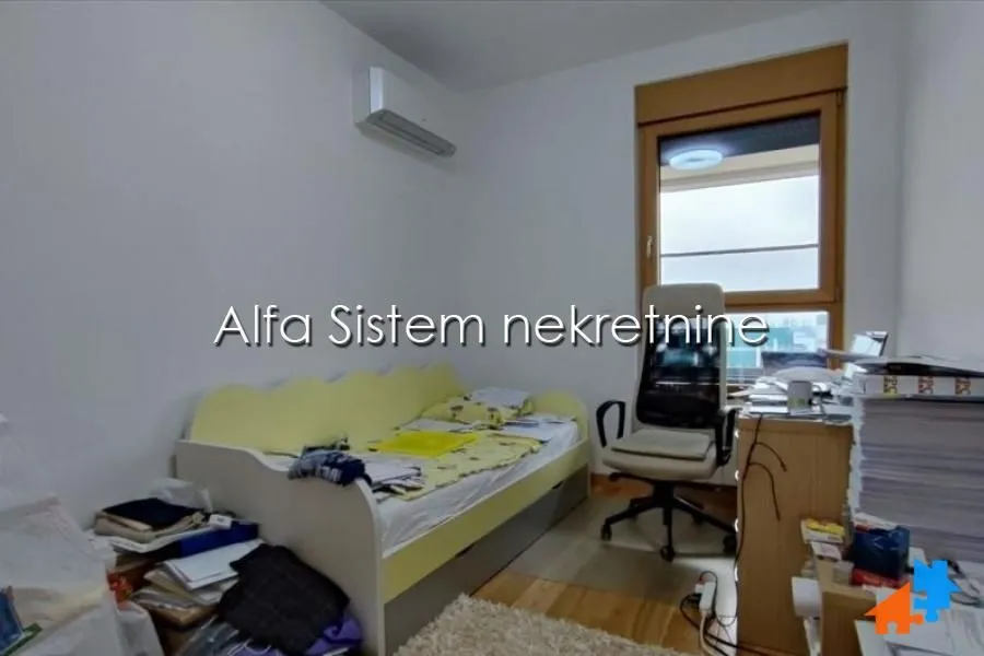 Izdavanje, četvorosoban stan, 110m², Novi Beograd Blok 65, Novi Beograd Sve Podlokacije