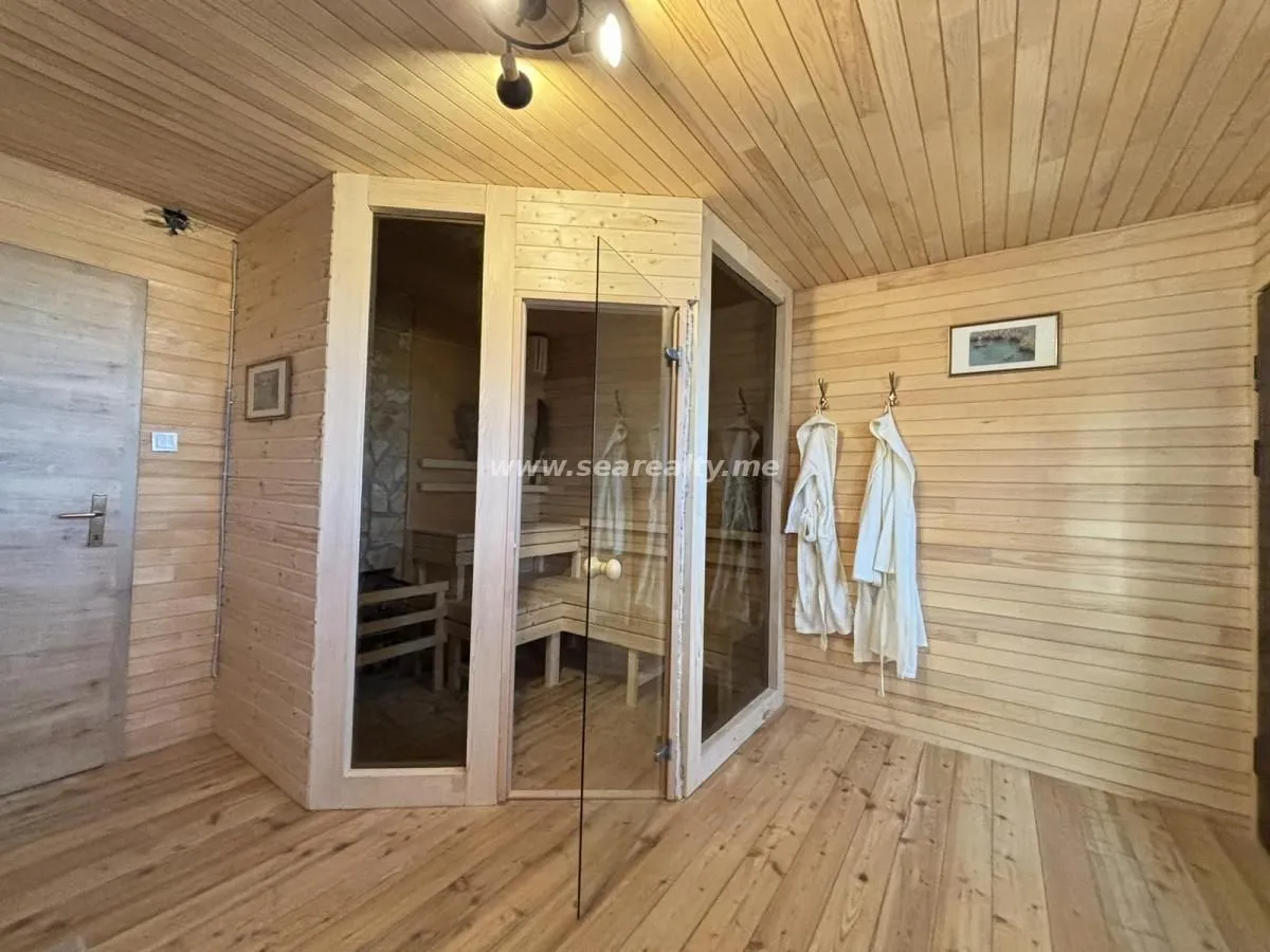 Sale, house, 320m², Žabljak, Crna Gora