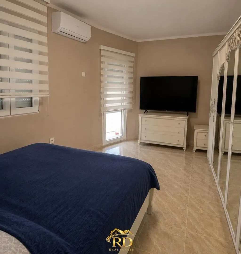 Rent, three bedroom apartment, 125m², Malo Brdo, Podgorica