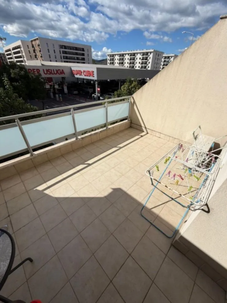 Prodaja, garsonjera, 39m², City Kvart, Podgorica