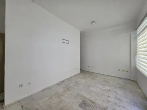 Sale, office space, 18m², Budva, Crna Gora - image 2