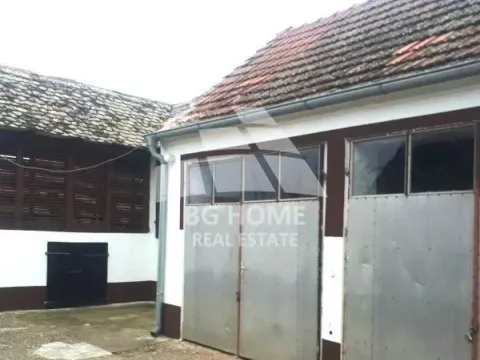 Sale, house, 323m², Ruma, Srbija - image 11