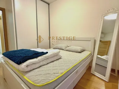 Rent, one bedroom apartment, 45m², City Kvart, Podgorica - image 8